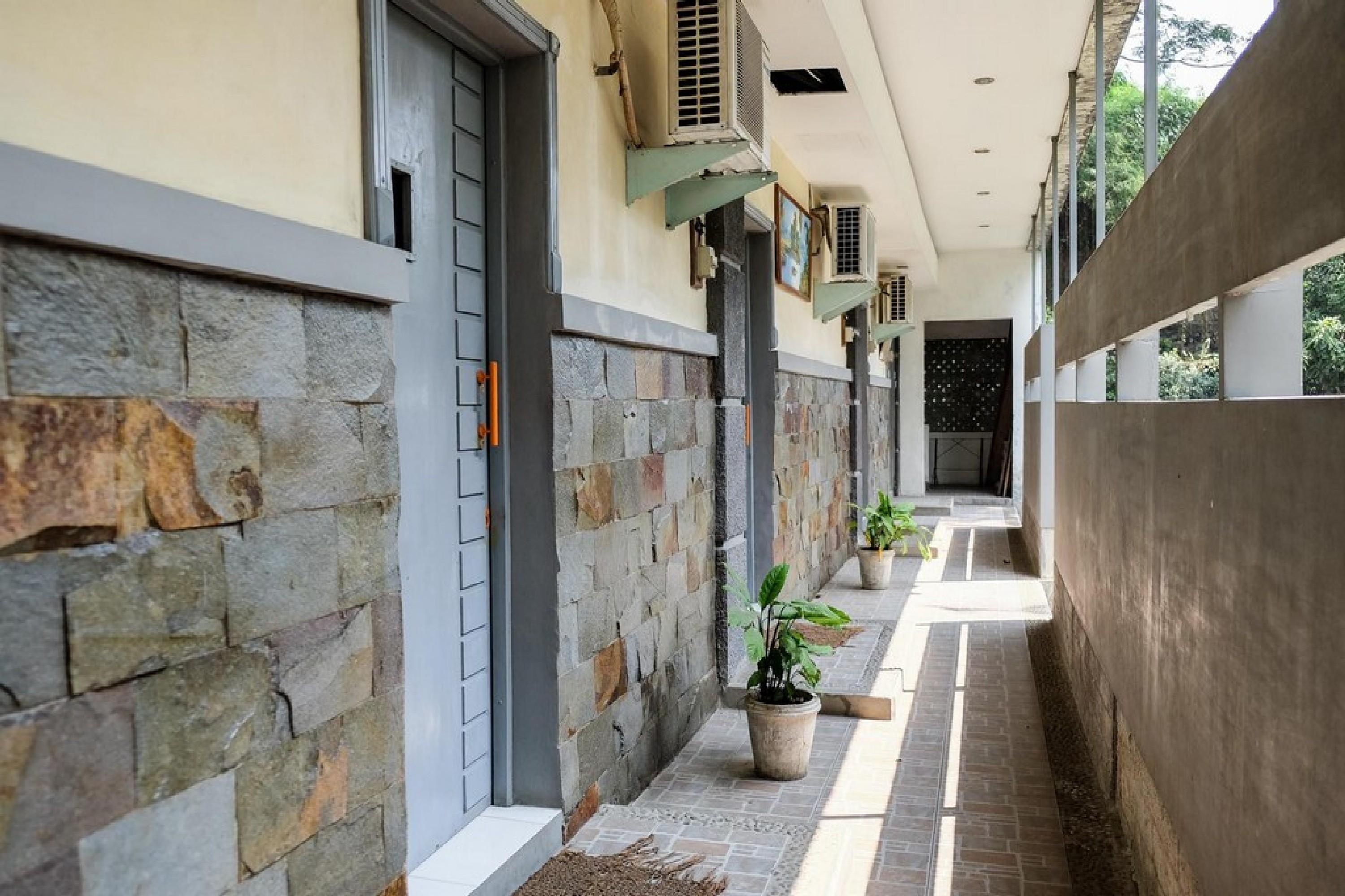 Reddoorz Plus Near Jalan Baru Bogor Kültér fotó